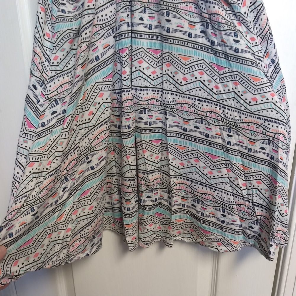 Liberty Love Pastel Tribal Stripe Sleeveless Top Oversized Hi Lo Beach - Picture 7 of 10